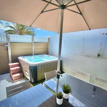 别墅 Sukka - Elegant - Community Pool Access *